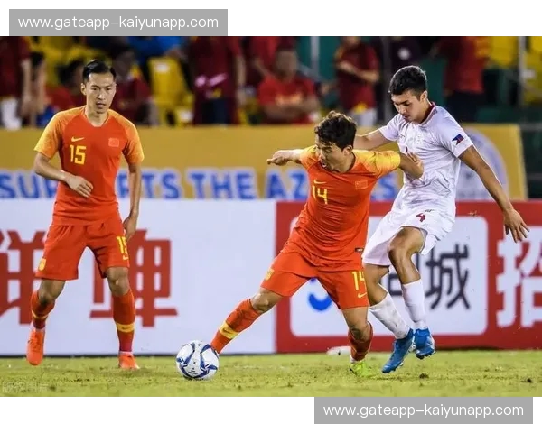 绝境逢生，信念铸就辉煌：国足与菲律宾之战的意志与荣耀